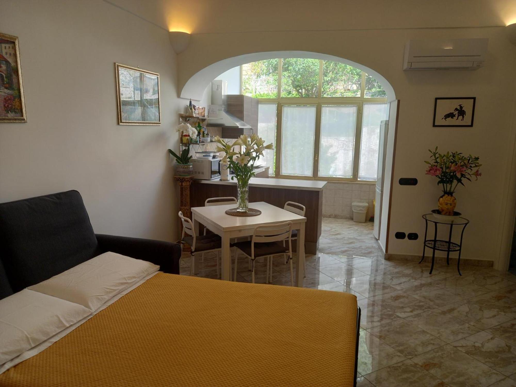 Casalina Amalfi Center Apartment ภายนอก รูปภาพ